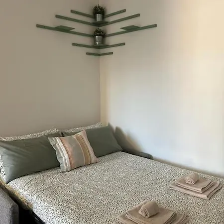 House - 20 Min From Center, Free Wifi And Private Parking